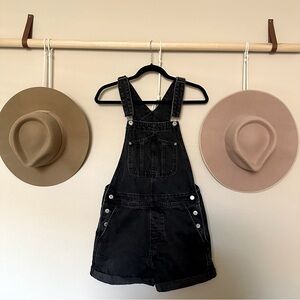 Old Navy overalls! ✨